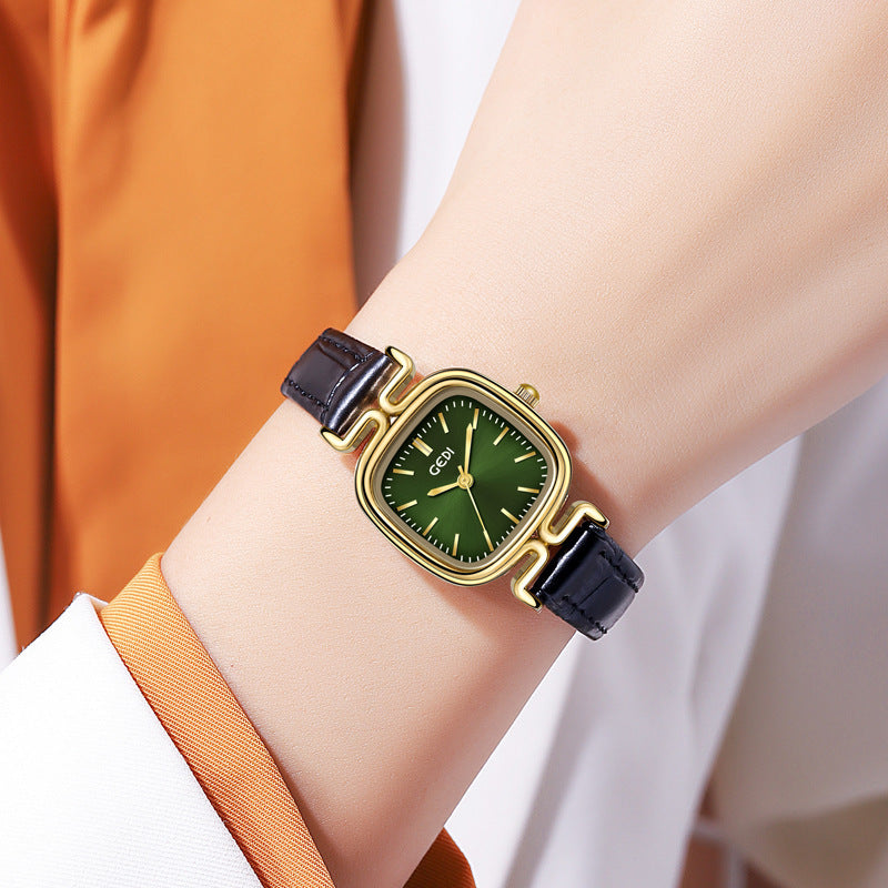 "LuxeStyle™ Women’s Waterproof Quartz Watch – Bold, Chic & Timeless"