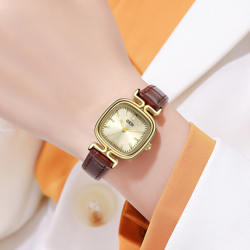 "LuxeStyle™ Women’s Waterproof Quartz Watch – Bold, Chic & Timeless"